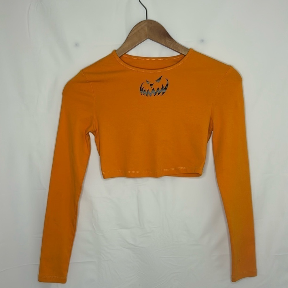 Halloween Pumpkin crop top long sleeve size extra small truck or treat Shein
